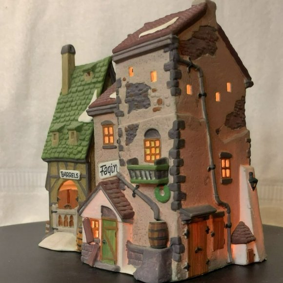 Dept 56 Fagin's Hide-A-Way Dickens Village Lighted Christmas Building - 1991 - Picture 5 of 12